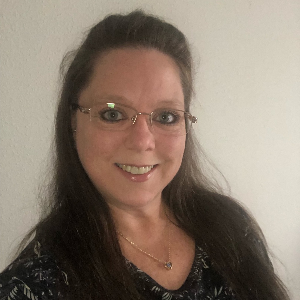 Meet your Posher, Sharon